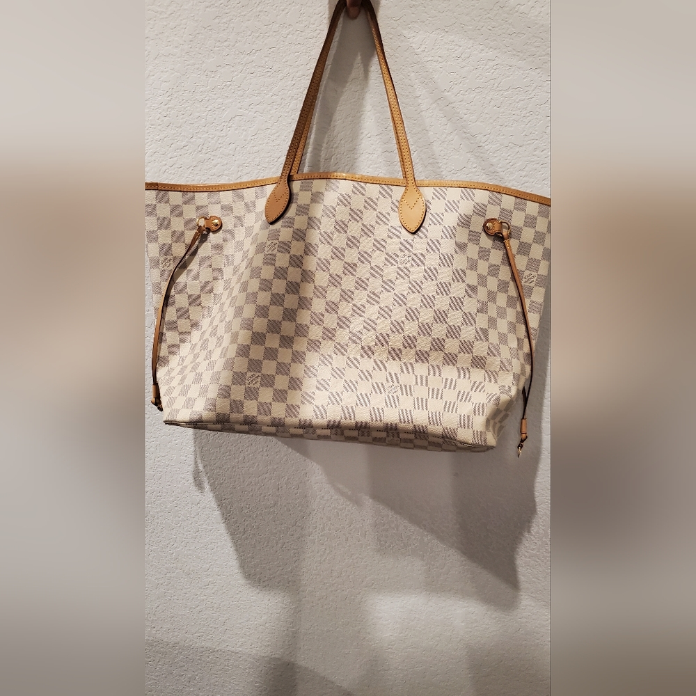 Louis Vuitton Neverfull GM Tote in Damier Azur Canvas